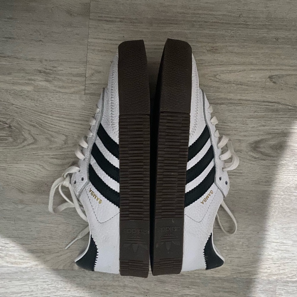 **SOLD** Used Adidas Originals Samba Rose. Women Size 7